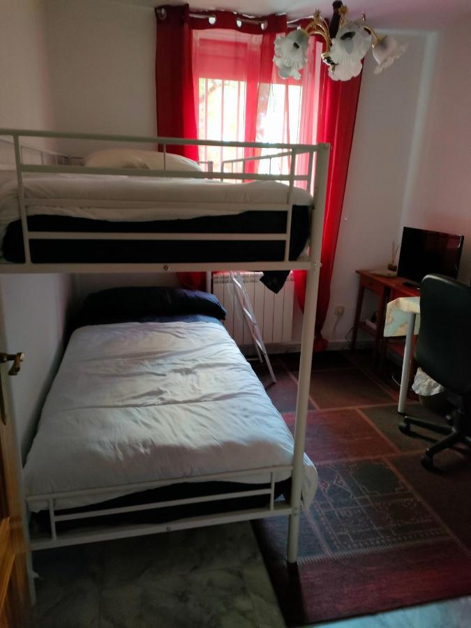Habitacion Privada, Luminosa Y Bien Comunicada Мадрид Екстериор снимка