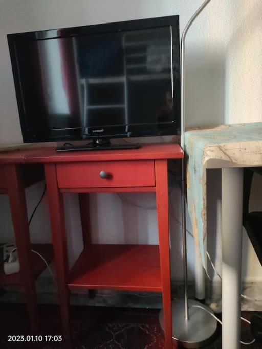 Habitacion Privada, Luminosa Y Bien Comunicada Мадрид Екстериор снимка