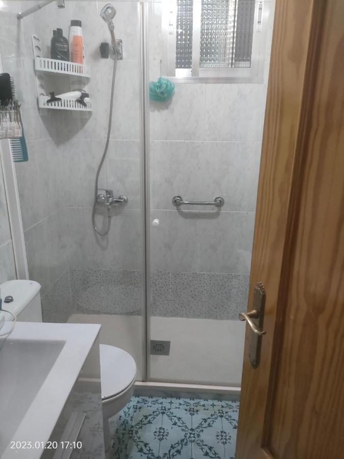 Habitacion Privada, Luminosa Y Bien Comunicada Мадрид Екстериор снимка